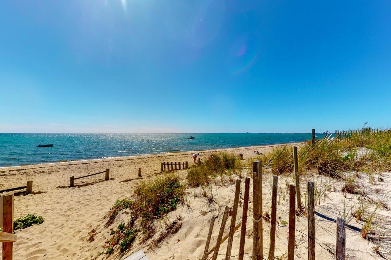 Sand & Beach Within Reach Hotel North Truro Exterior photo