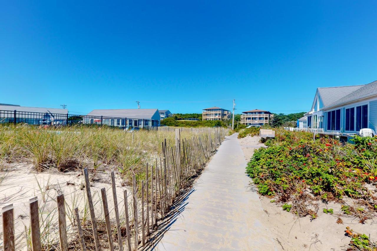 Sand & Beach Within Reach Hotel North Truro Exterior photo